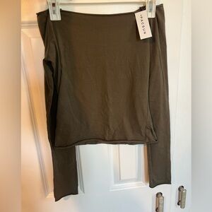 NEVER WORN/ NEW WITH TAGS PacSun/John Galt Off Shoulder Green Top